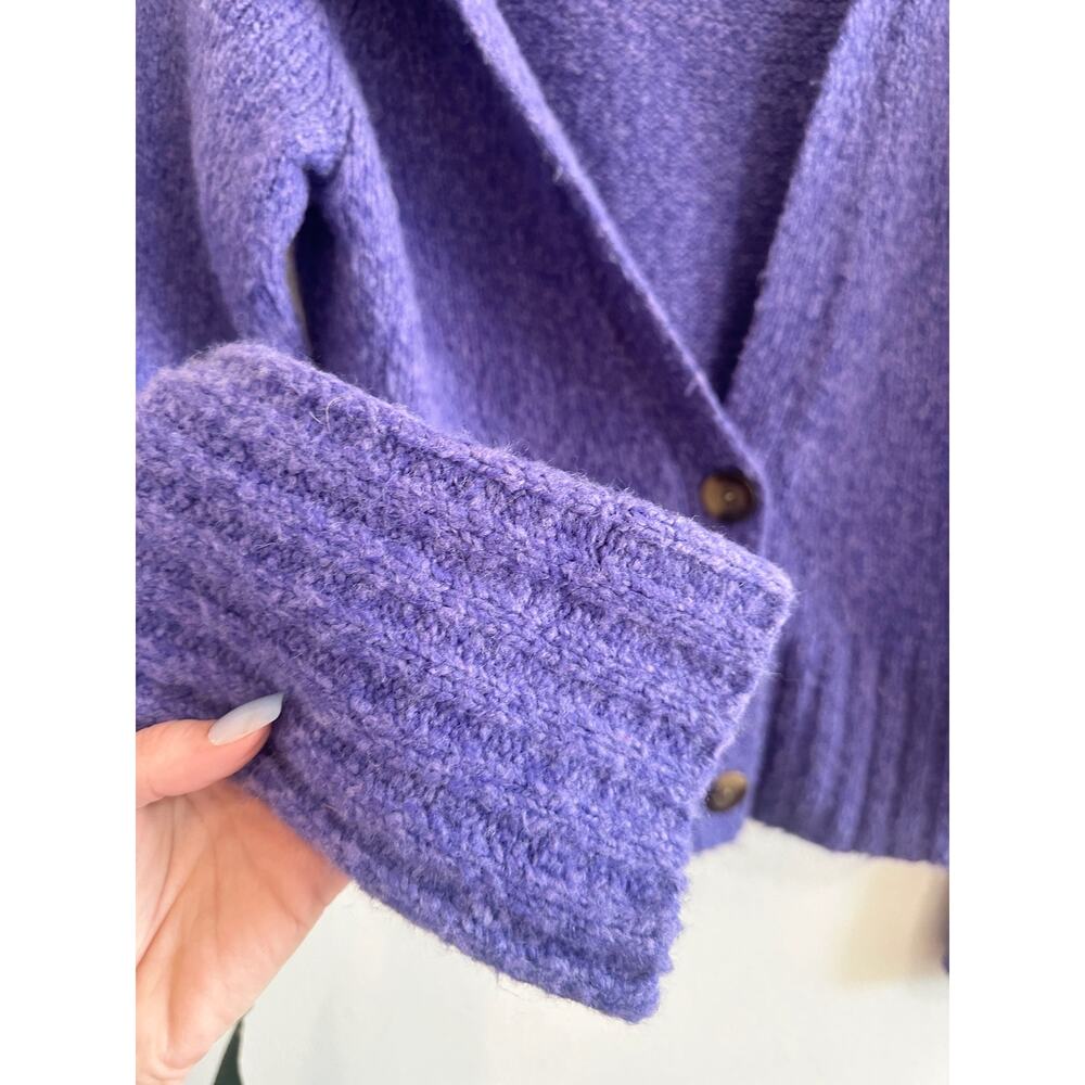 Y2K Deep Periwinkle Collared Cardigan size medium - Picture 8 of 9